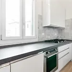 Guesthost - Prato Della Valle Roomy Flat بادوفا