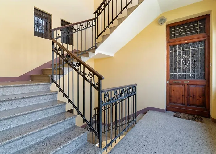 Guesthost - Prato Della Valle Roomy Flat Апартаменты Падуя
