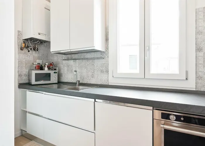 Guesthost - Prato Della Valle Roomy Flat Apartment
